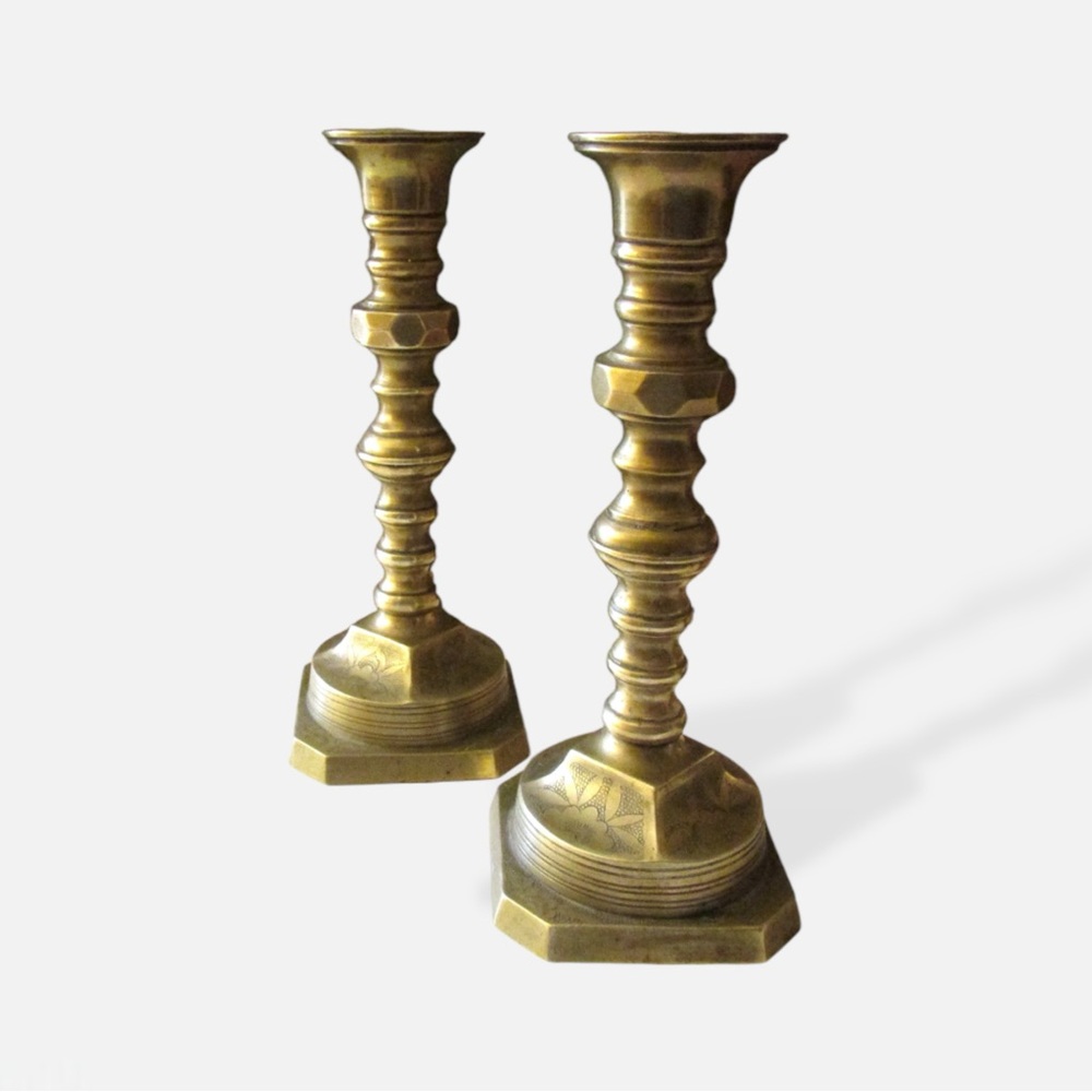 Vintage | Brass Candlesticks with floral detail (Pair)